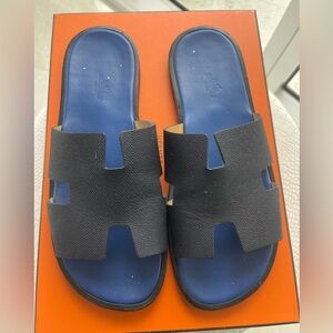 💯 authentic Hermes men’s sandals, excellent condition